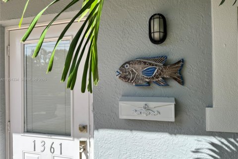 Casa en alquiler en Oakland Park, Florida, 3 dormitorios, 153.85 m2 № 2007315 - foto 5