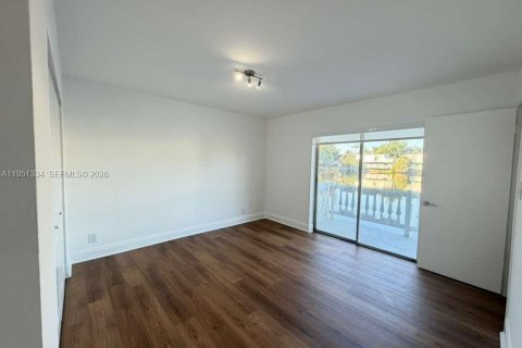 Casa en alquiler en Oakland Park, Florida, 3 dormitorios, 153.85 m2 № 2007315 - foto 15