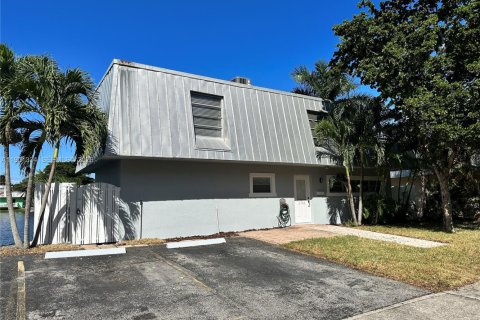 Casa en alquiler en Oakland Park, Florida, 3 dormitorios, 153.85 m2 № 2007315 - foto 3