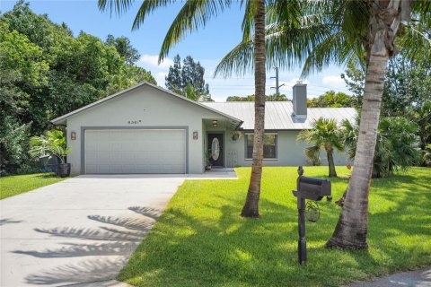 House in Stuart, Florida 3 bedrooms, 125.42 sq.m. № 1747073 - photo 20