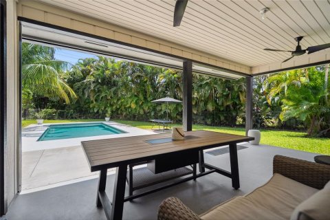 House in Stuart, Florida 3 bedrooms, 125.42 sq.m. № 1747073 - photo 15