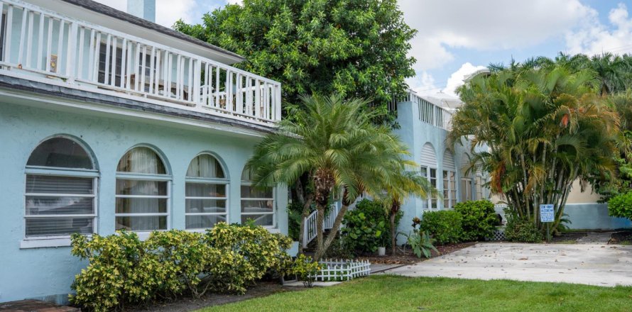 Villa ou maison à Palm Beach, Floride 16 chambres, 637.68 m2 № 2087650