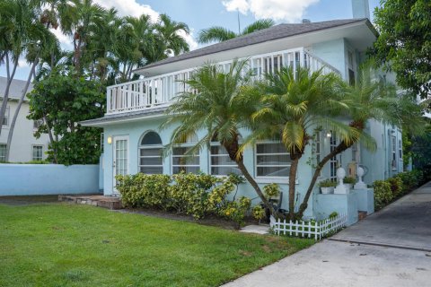 Villa ou maison à vendre à Palm Beach, Floride: 16 chambres, 637.68 m2 № 2087650 - photo 2