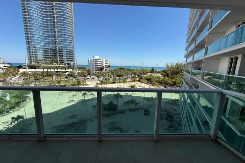 Снять в аренду кондоминиум в Санни-Айлс-Бич, Флорида 1 спальня, 92.07м2, № 2033805 - фото 17
