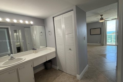 Снять в аренду кондоминиум в Санни-Айлс-Бич, Флорида 1 спальня, 92.07м2, № 2033805 - фото 13