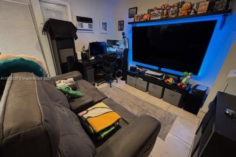 Купить виллу или дом в Майами, Флорида 4 спальни, 174.01м2, № 1956708 - фото 18