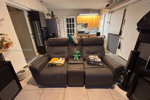 Купить виллу или дом в Майами, Флорида 4 спальни, 174.01м2, № 1956708 - фото 19