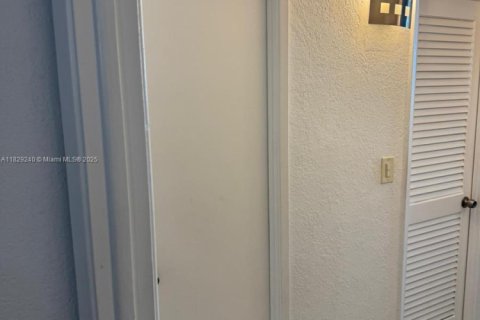 Condo in Sunny Isles Beach, Florida, 1 bedroom  № 1937048 - photo 6