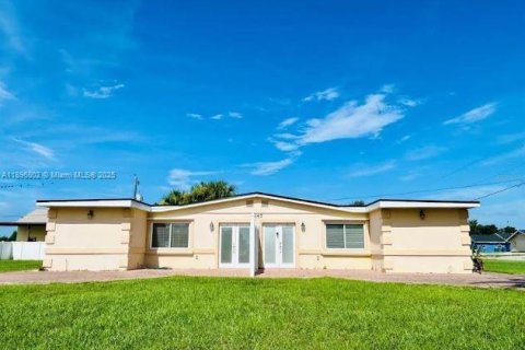 Casa en Punta Gorda, Florida 2 dormitorios № 2052800