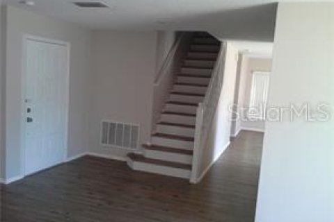 Casa en alquiler en Orlando, Florida, 4 dormitorios, 212.84 m2 № 1912382 - foto 8