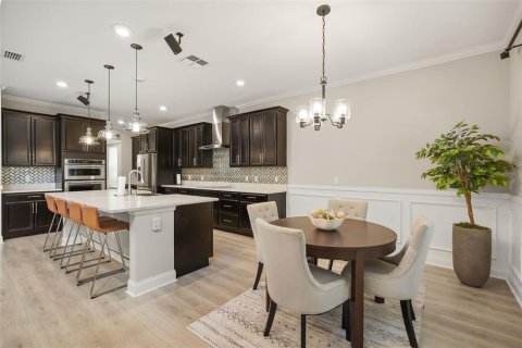 Casa en venta en Orlando, Florida, 5 dormitorios, 377 m2 № 2283318 - foto 18