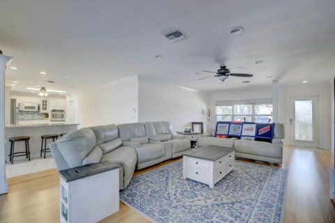 Casa en venta en Pompano Beach, Florida, 3 dormitorios, 190.08 m2 № 2183688 - foto 6