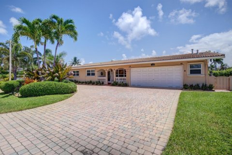 Casa en venta en Pompano Beach, Florida, 3 dormitorios, 190.08 m2 № 2183688 - foto 3