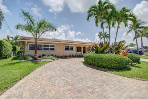Casa en Pompano Beach, Florida 3 dormitorios, 190.08 m2 № 2183688