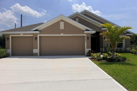 Villa ou maison à St. Lucie, Floride 4 chambres, 169.08 m2 № 2086271