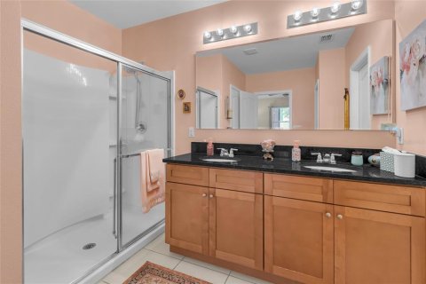 Casa en venta en Tavares, Florida, 5 dormitorios, 269.7 m2 № 1679781 - foto 12