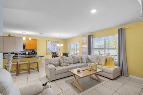 Casa en venta en Tavares, Florida, 5 dormitorios, 269.7 m2 № 1679781 - foto 9