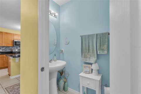 Casa en venta en Tavares, Florida, 5 dormitorios, 269.7 m2 № 1679781 - foto 15