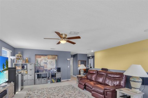 Casa en venta en Tavares, Florida, 5 dormitorios, 269.7 m2 № 1679781 - foto 17