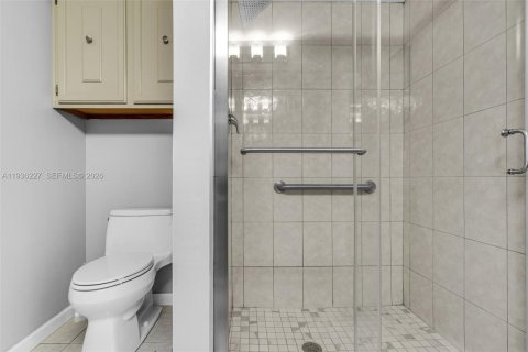 Купить кондоминиум в Маргит, Флорида 2 спальни, 101.26м2, № 1997508 - фото 18