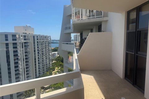 Copropriété à vendre à Miami, Floride: 2 chambres, 121.89 m2 № 2000132 - photo 21