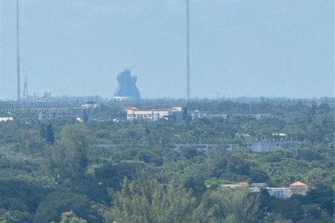 Copropriété à vendre à Miami, Floride: 2 chambres, 121.89 m2 № 2000132 - photo 24