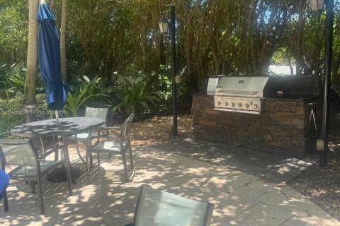 Copropriété à vendre à Miami, Floride: 2 chambres, 121.89 m2 № 2000132 - photo 28