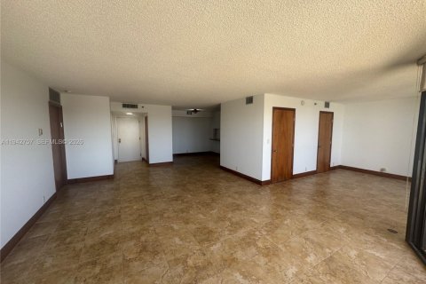 Copropriété à vendre à Miami, Floride: 2 chambres, 121.89 m2 № 2000132 - photo 9