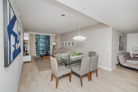 Condo in Miami, Florida, 2 bedrooms  № 1937944 - photo 28