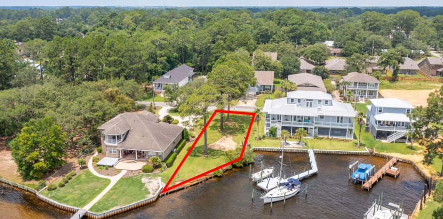 Land in Niceville, Florida № 562375