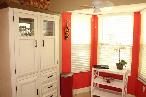 Casa en alquiler en Sarasota, Florida, 2 dormitorios, 129.6 m2 № 1628343 - foto 5