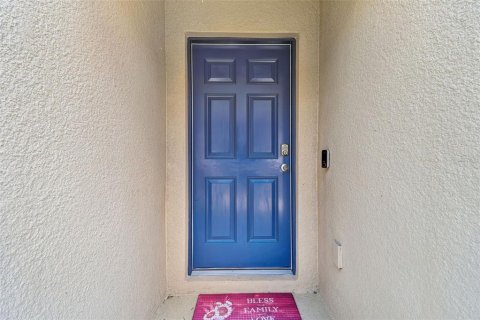 House in Land O' Lakes, Florida 3 bedrooms, 142.33 sq.m. № 1916971 - photo 2