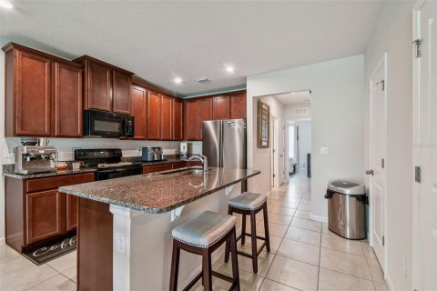 House in Land O' Lakes, Florida 3 bedrooms, 142.33 sq.m. № 1916971 - photo 7