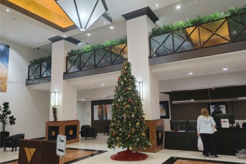 Condo in Miami, Florida, 1 bedroom № 1989618 - photo 11