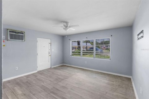 Apartment in Leesburg, Florida 2 bedrooms, 73.21 sq.m. № 1847303 - photo 6