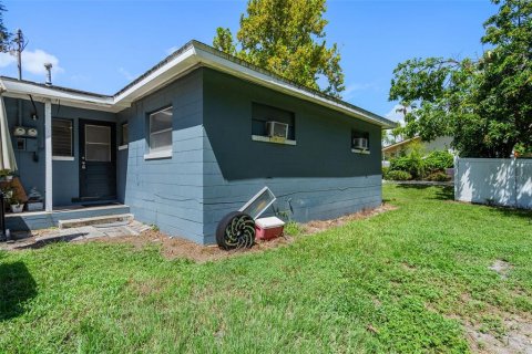 Apartment in Leesburg, Florida 2 bedrooms, 73.21 sq.m. № 1847303 - photo 16