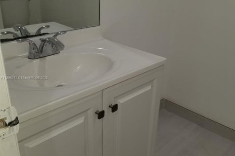 Снять в аренду кондоминиум в Майами, Флорида 1 спальня, 71.81м2, № 1949595 - фото 6