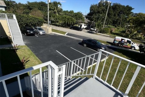 Immobilier commercial à vendre à Hollywood, Floride № 1985260 - photo 4