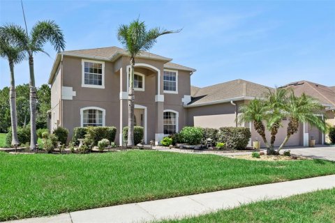 House in Orlando, Florida 5 bedrooms, 322.19 sq.m. № 2321516 - photo 4