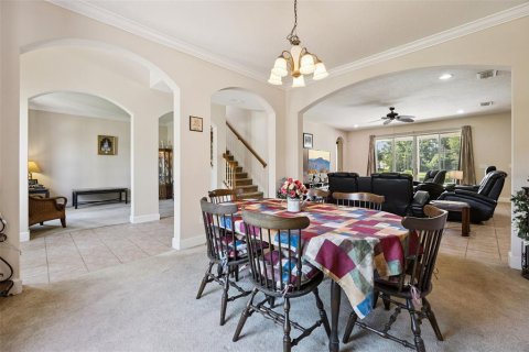 House in Orlando, Florida 5 bedrooms, 322.19 sq.m. № 2321516 - photo 21