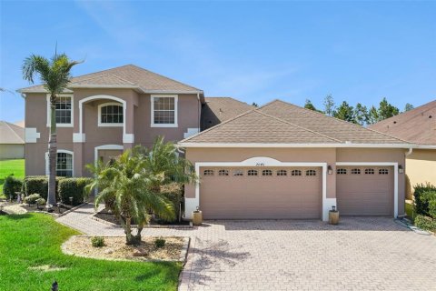 House in Orlando, Florida 5 bedrooms, 322.19 sq.m. № 2321516 - photo 5