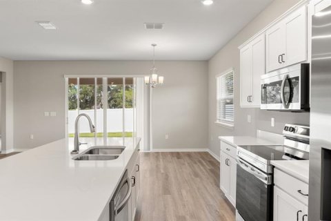 House in Ocala, Florida 2 bedrooms, 179.39 sq.m. № 1514095 - photo 12