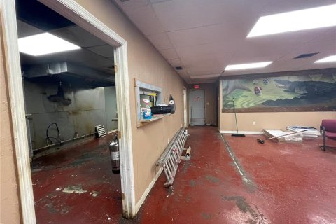 Снять в аренду коммерческую недвижимость в Гейнсвилл, Флорида 252.69м2, № 1742557 - фото 14