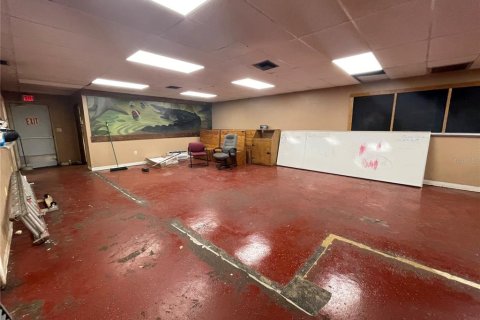 Снять в аренду коммерческую недвижимость в Гейнсвилл, Флорида 252.69м2, № 1742557 - фото 13