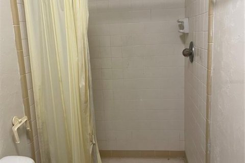 Снять в аренду коммерческую недвижимость в Гейнсвилл, Флорида 252.69м2, № 1742557 - фото 10