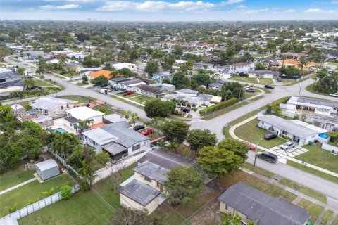 Купить виллу или дом в Майами, Флорида 3 спальни, 113.71м2, № 2010317 - фото 24