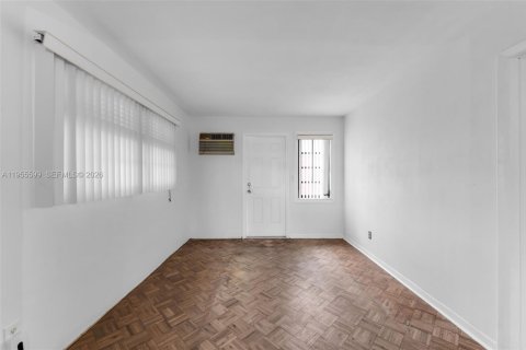 Купить виллу или дом в Майами, Флорида 3 спальни, 113.71м2, № 2010317 - фото 6