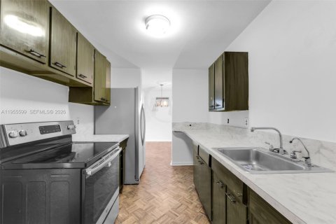 Купить виллу или дом в Майами, Флорида 3 спальни, 113.71м2, № 2010317 - фото 10