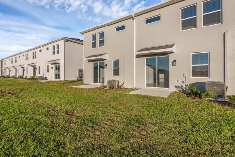 Townhouse in Davenport, Florida 3 bedrooms, 157.93 sq.m. № 2348180 - photo 21
