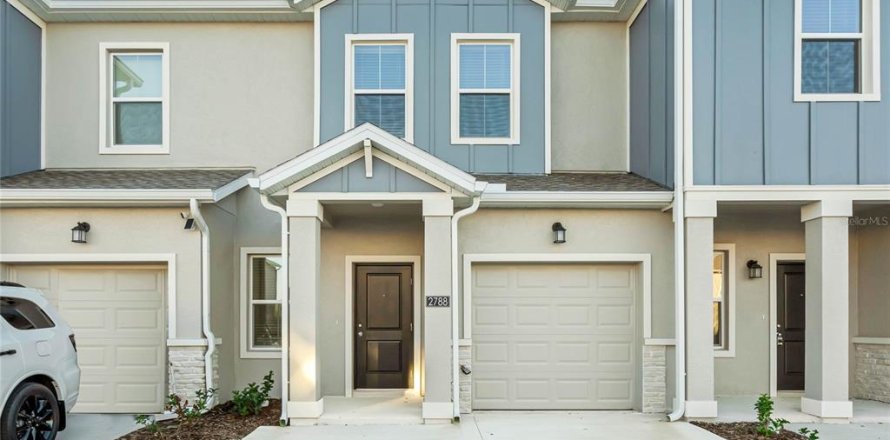 Townhouse in Davenport, Florida 3 bedrooms, 157.93 sq.m. № 2348180